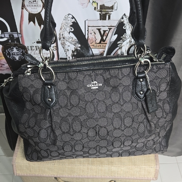 *SALE PRICE Coach Signature Black and Gray Satchel - Picture 8 of 15